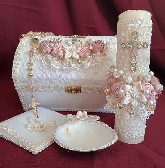 Baul de madera con set de vela para bautizo